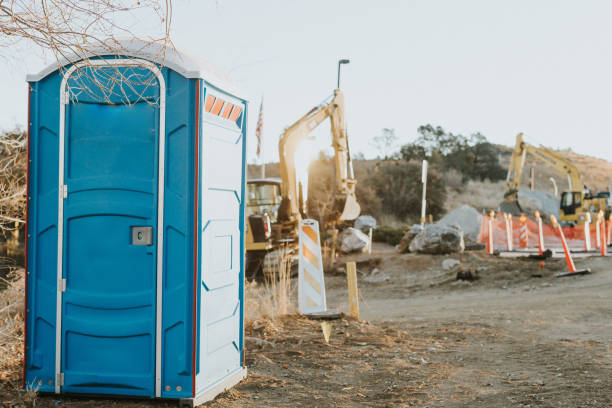 Best Luxury portable toilet rental  in Winlock, WA